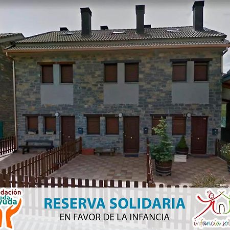 Apartamentos Castiello De Jaca 3000 Екстериор снимка
