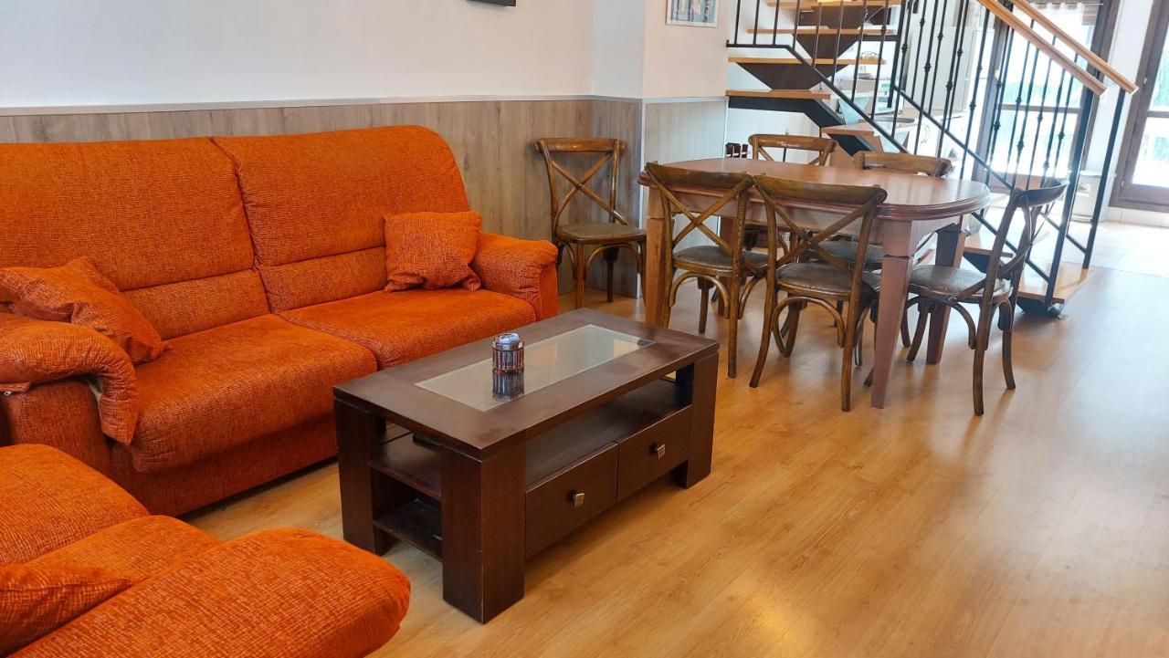 Apartamentos Castiello De Jaca 3000 Екстериор снимка