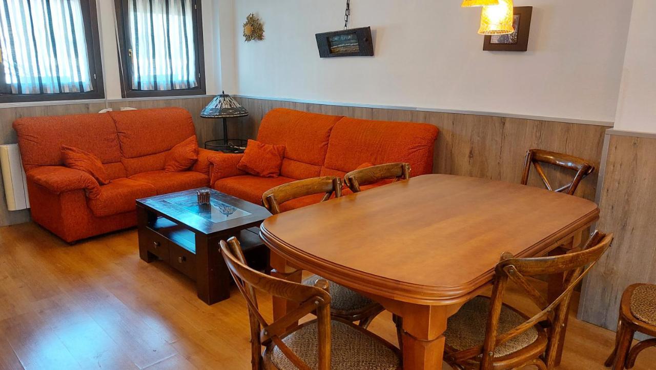 Apartamentos Castiello De Jaca 3000 Екстериор снимка